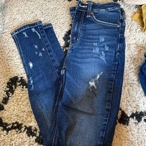 KanCan size 0 skinny jeans. Excellent condition.